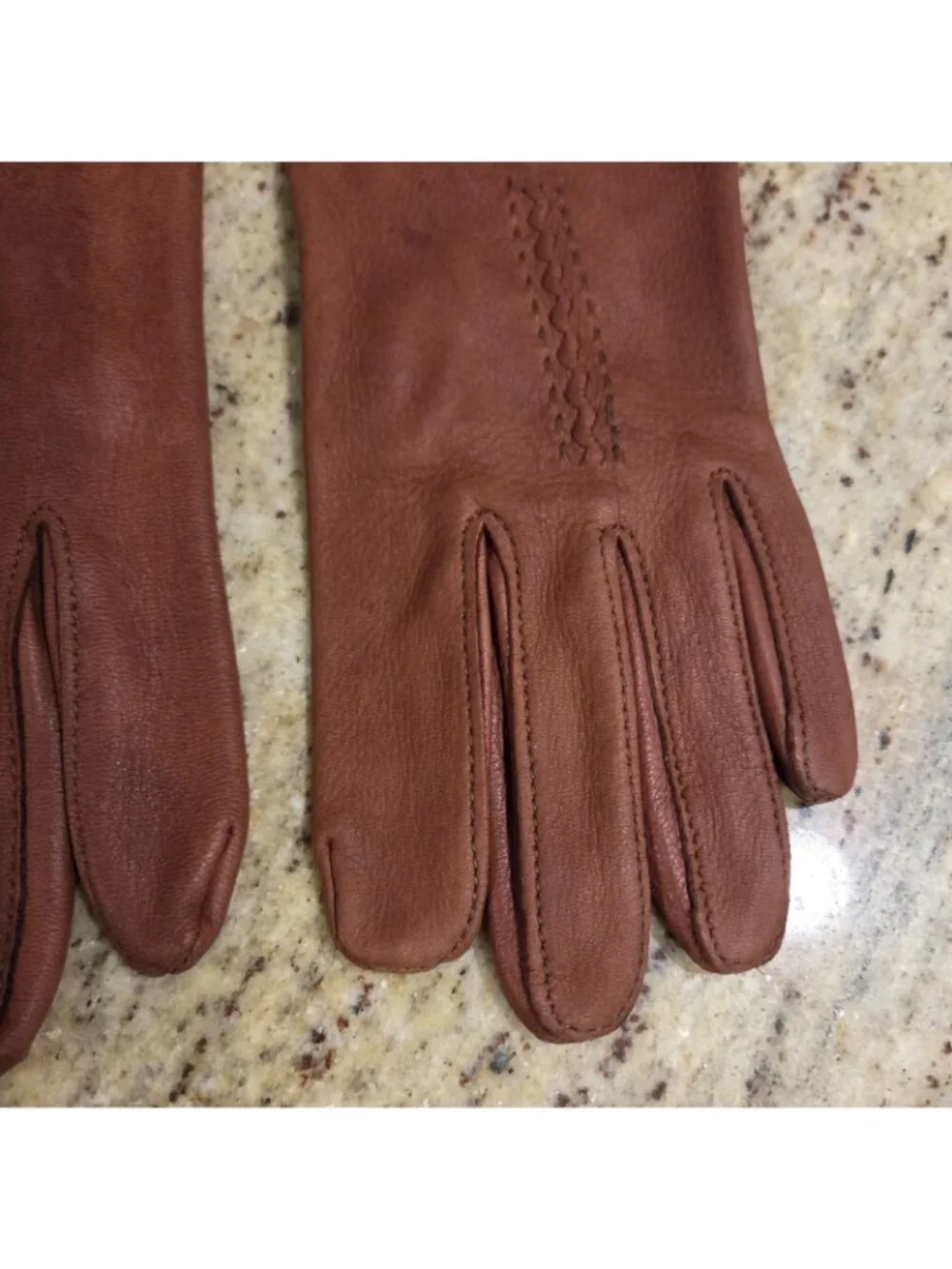 Vintage Womens Size M Brown Soft Leather Gloves Stitching Detail